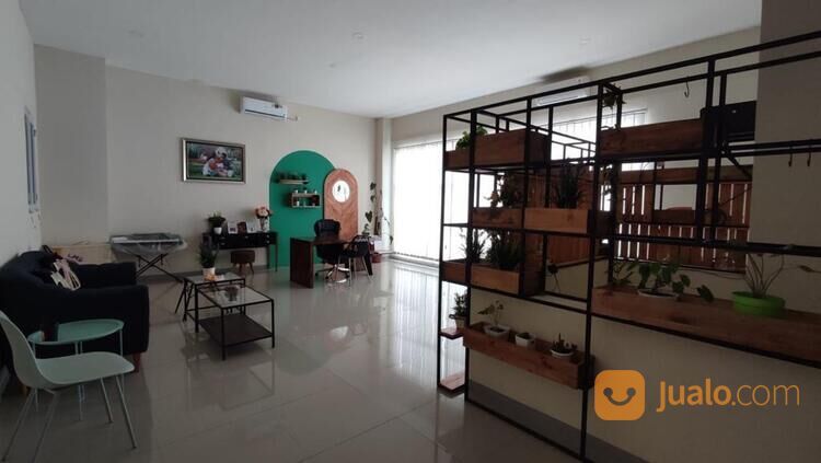 Gedung Bekas Kantor Raya Sunan Drajat Lamongan Jalur Provinsi