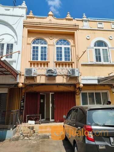 Ruko 2 Lt di Sentra Eropa Kota Wisata Cibubur