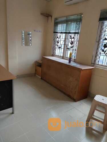 Ruko 2 Lt di Sentra Eropa Kota Wisata Cibubur