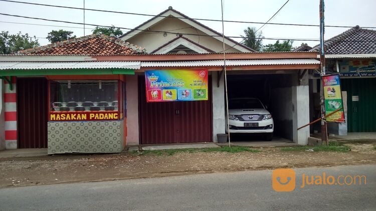 Rumah Murah Karawang Barat Lok jl Raya Cilamaya wetan Tanah Luas bisa tuk Usaha Ramai