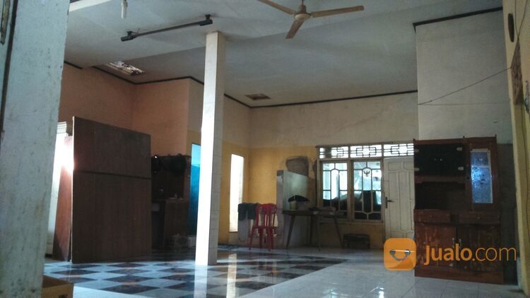 Rumah Murah Karawang Barat Lok jl Raya Cilamaya wetan Tanah Luas bisa tuk Usaha Ramai