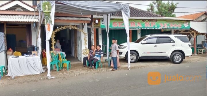 Rumah Murah Karawang Barat Lok jl Raya Cilamaya wetan Tanah Luas bisa tuk Usaha Ramai