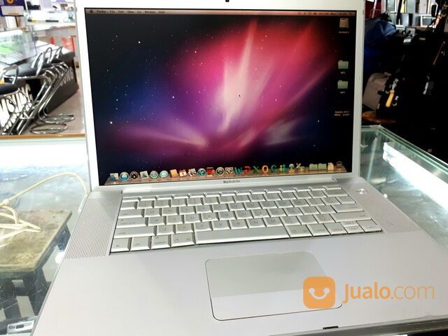 Laptop MacBook Pro A1211 Core2 Duo 2.33GHz 15" RAM 4GB HDD 500GB Seken