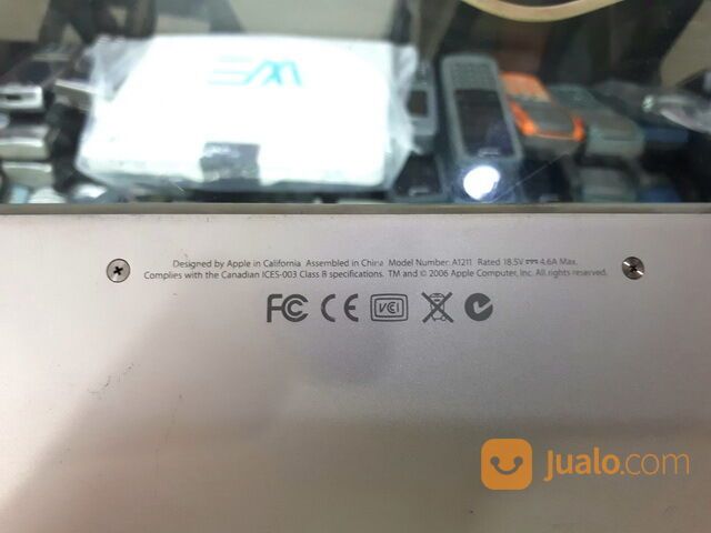 Laptop MacBook Pro A1211 Core2 Duo 2.33GHz 15" RAM 4GB HDD 500GB Seken