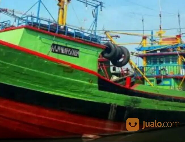 Pelayaran Kapal Cumi & Ikan Lokal