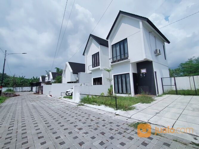 Rumah 2 Lantai Konsep Milenial Dalam Perum di Jogja