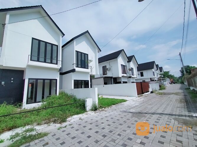 Rumah 2 Lantai Konsep Milenial Dalam Perum di Jogja