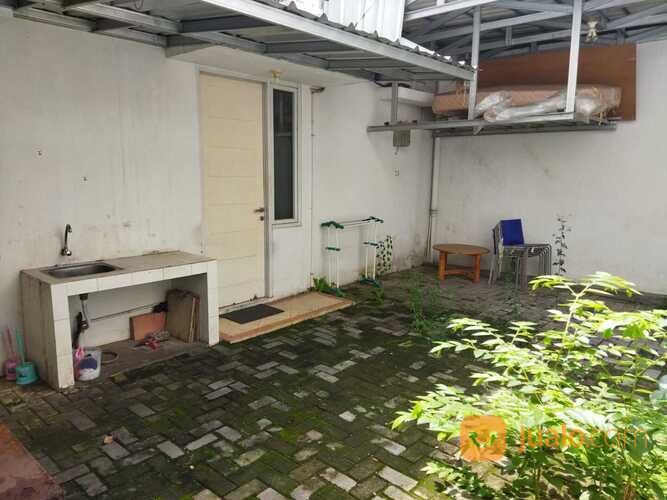 Rumah Kost Eksklusif 13 Kamar Tidur di Beverly Hills Cikarang - Investasi yang Aman