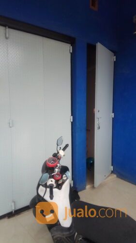 Rumah 3 lantai jl. Poros Dg. Tata lama.