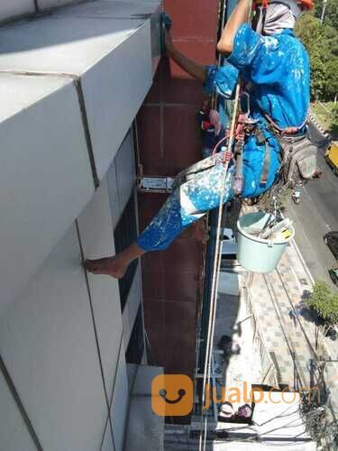 JASA CLEANING KACA GEDUNG DAN ACP DI SURABAYA, SIDOARJO, GRESIK