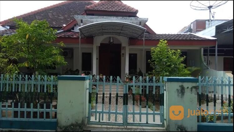 Rumah Jalan Sumatera Pusat Kota Madiun Bangunan Bagus Terawat Model Klasik Kuno