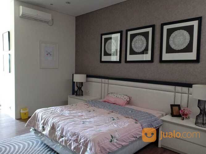 Rumah Royal Residence Canal Park Best View Depan Taman & Danau