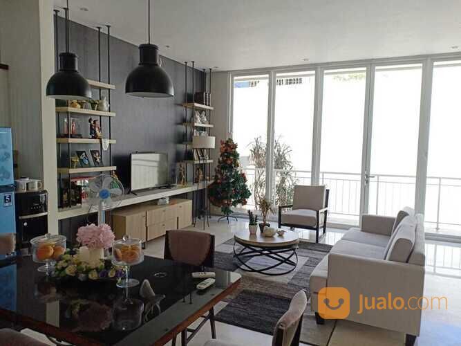 Rumah Royal Residence Canal Park Best View Depan Taman & Danau