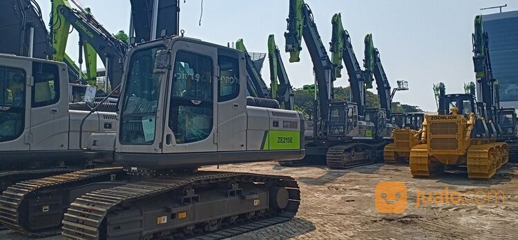 Crawler Excavator ZOOMLION ZE 215 kelas PC200