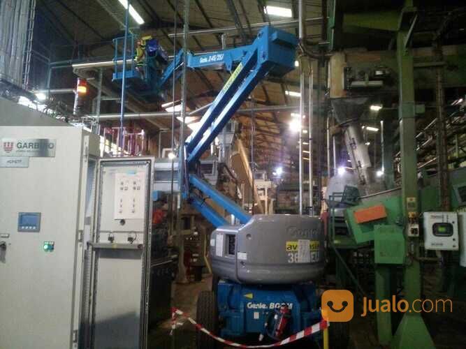 Sewa Boom Lift Murah Surabaya