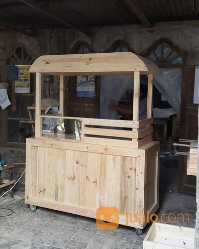 rombong kayu palet by empat kaki