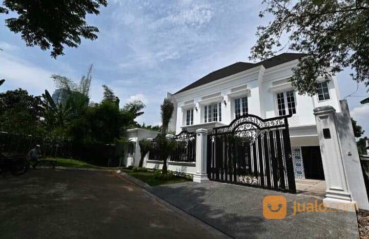 Rumah Mewah di Lokasi Elit Pondok Indah