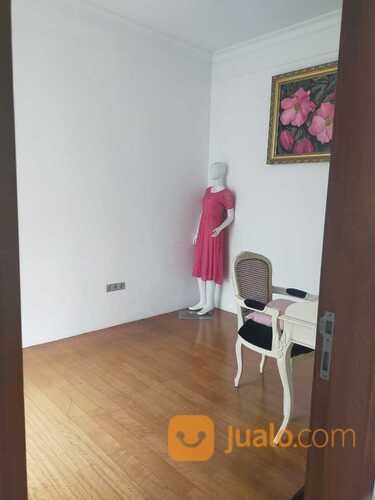 Rumah Townhouse dekat Pejaten Village Mall Jakarta Selatan