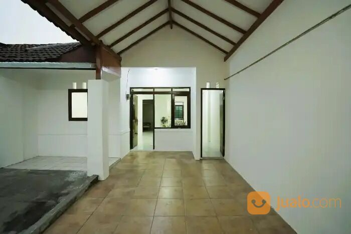 Rumah siap huni dengan furniture dalam perumahan puri nirwana 3 keradenan cibinong