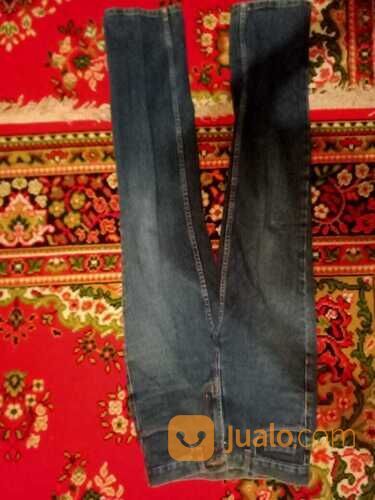 Celana Panjang Jeans Bekas warna biru tua murah