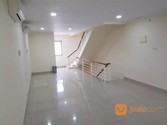 Ruko Arteri Pondok Indah, JL Iskandar Muda, Kebayoran Lama, Jakarta Selatan