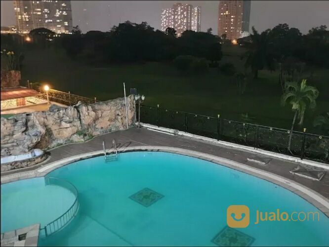 Rumah Bukit Darmo Golf Surabaya plus Kolam Renang + GOLF view Dekat Graha Famili , Pakuwon Mall