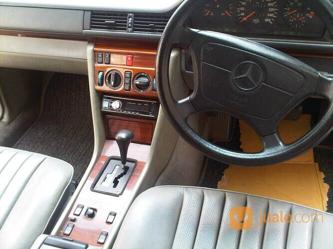 Mercy W124 A/T 1995 Tgn 1 dr baru istimewa