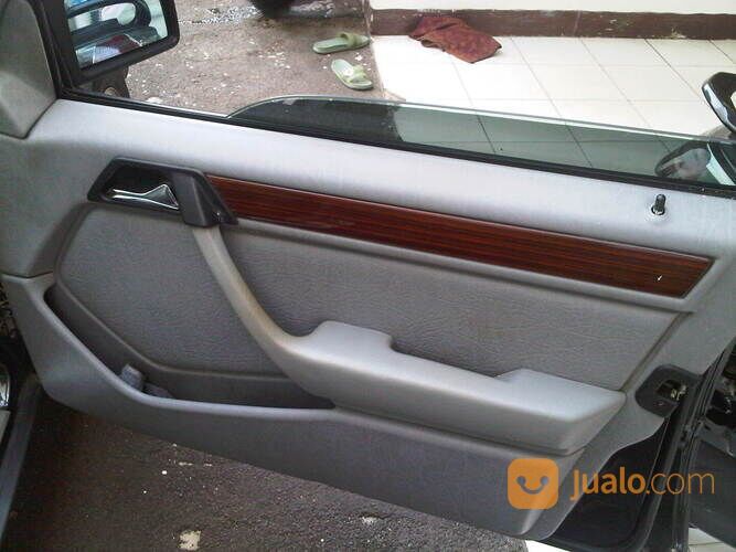 Mercy W124 A/T 1995 Tgn 1 dr baru istimewa