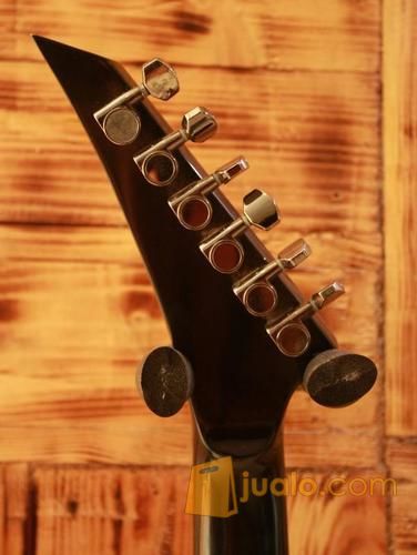 Gitar Jackson Flying V Up Down