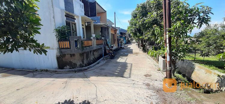 TANAH RESIDENSIAL DI KOMPLEK BUMI PANYILEUKAN KOTA BANDUNG