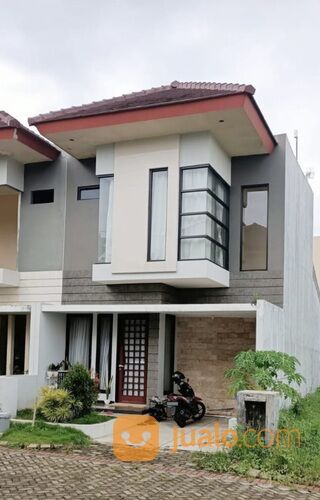 Rumah Cantik 2 Lantai The Island Cluster Patraland Kota Malang