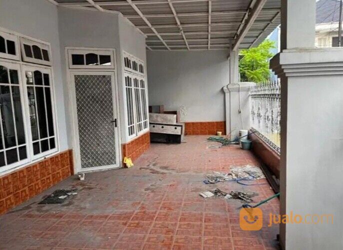 Rumah Kosong di Jalan Bendul Merisi Permai Surabaya