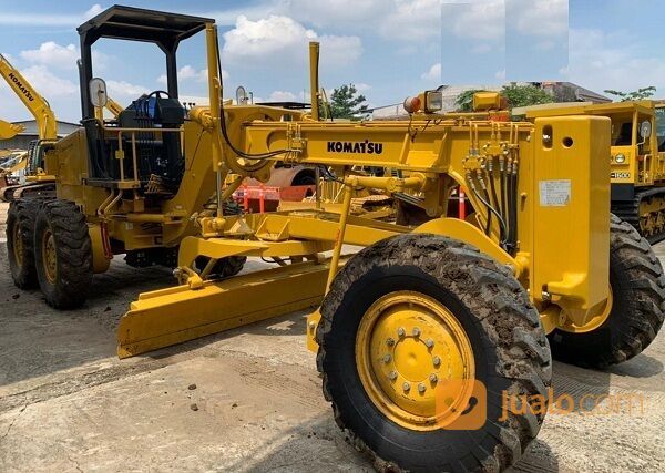 Motor Grader Komatsu GD511A-1 Tahun 2014