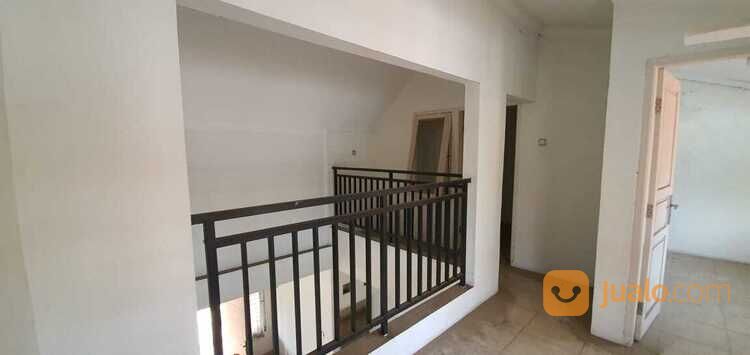 Rumah Griya Loka Sektor 1.6 Jl Melinjo I Tangerang Selatan