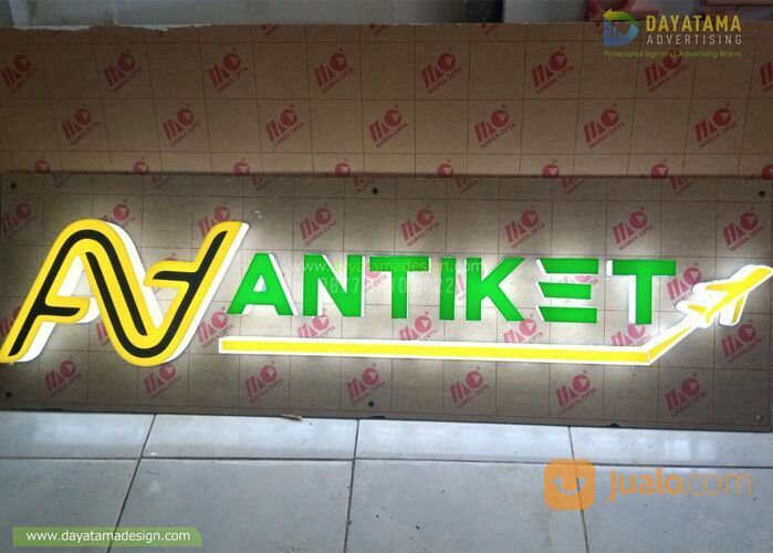 Jasa Pembuatan Huruf Timbul Akrilik Lampu LED | Dayatama Advertising