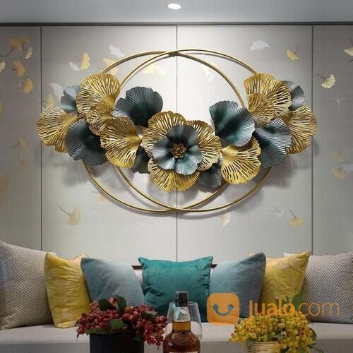 Hiasan Dinding Kuningan