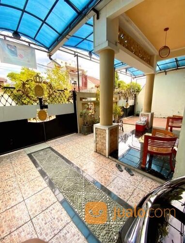 RUMAH MEWAH 3 LANTAI DI PERUMAHAN BTP MAKASSAR