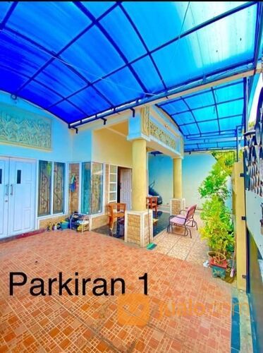 RUMAH MEWAH 3 LANTAI DI PERUMAHAN BTP MAKASSAR