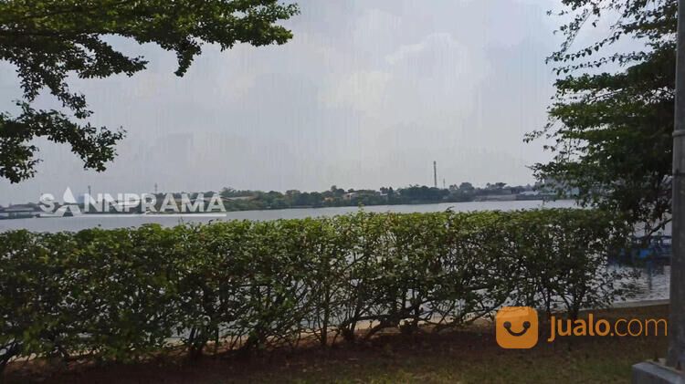 Gudang dan pabrik di kawasan industri cikupa tangerang