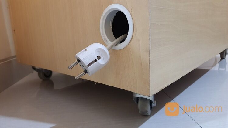 ETALASE Bekas Siap Pakai Untuk Usaha Toko Dan Segala Usaha