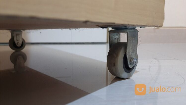 ETALASE Bekas Siap Pakai Untuk Usaha Toko Dan Segala Usaha