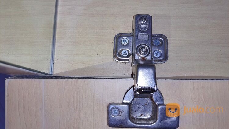 ETALASE Bekas Siap Pakai Untuk Usaha Toko Dan Segala Usaha