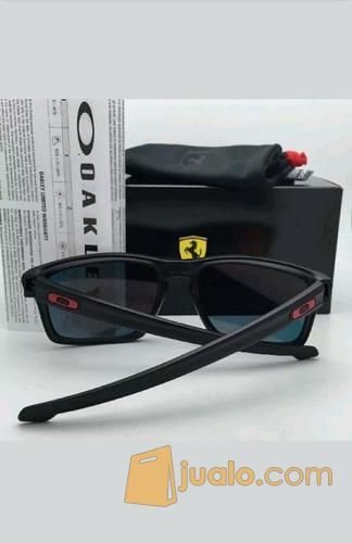 Sunglasses / kacamata oakley original sliver Ferari