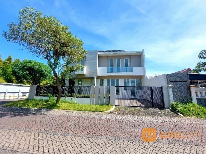 Rumah Taman Puspa Raya Citraland Surabaya - Baru 2 Lantai - Hook - Taman Asri + PAGAR