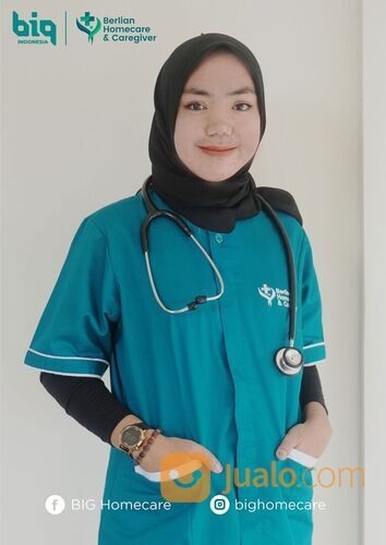 perawat jaga rumah sakit