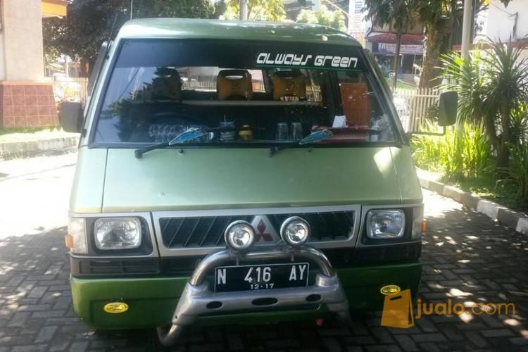 mitsubishi L300 station