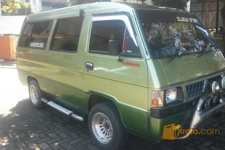 mitsubishi L300 station