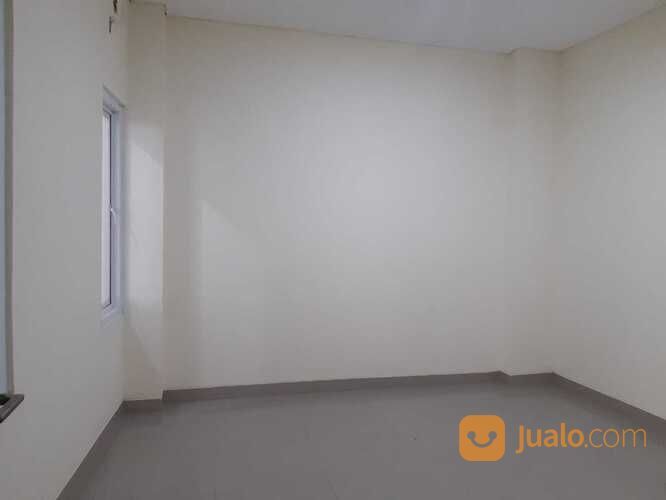 Rumah Modern Minimalis di Perumahan Kresek Indah Jakarta Barat