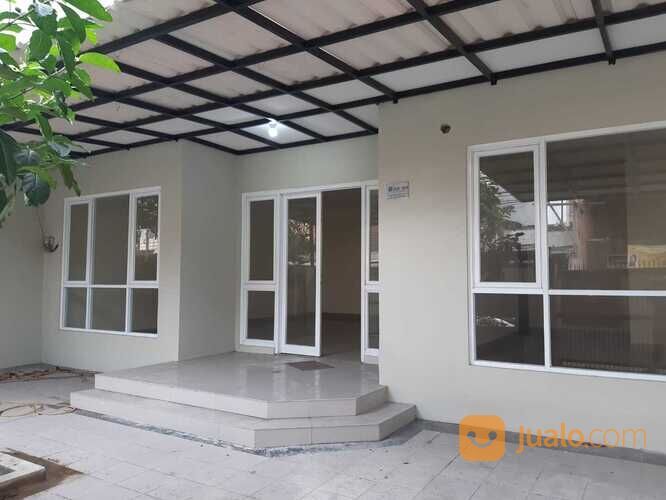 Rumah Modern Minimalis di Perumahan Kresek Indah Jakarta Barat