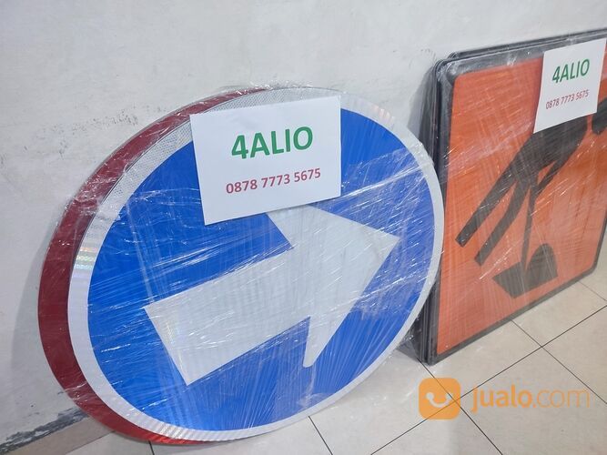 Rambu lalu lintas 90cm HIP dan ACP